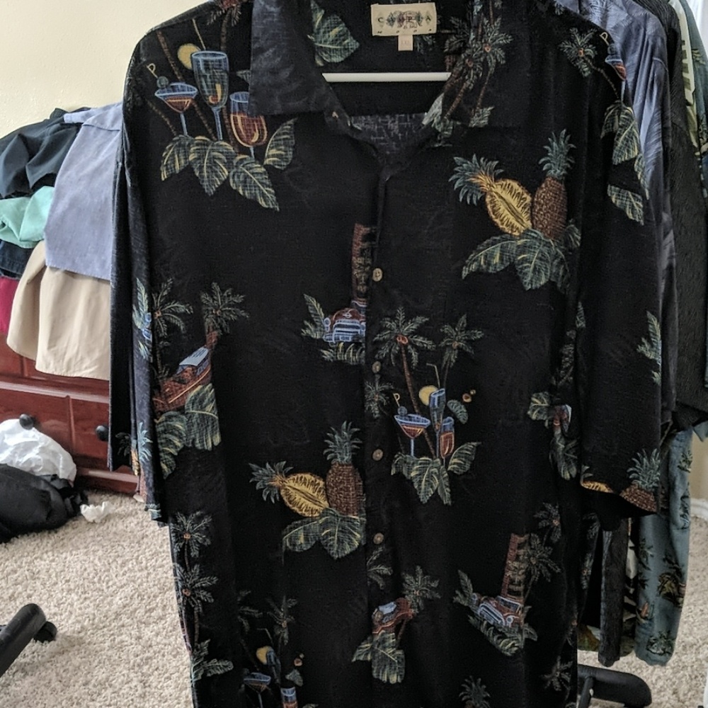 Campia 2XL short sleeve vacation shirt.